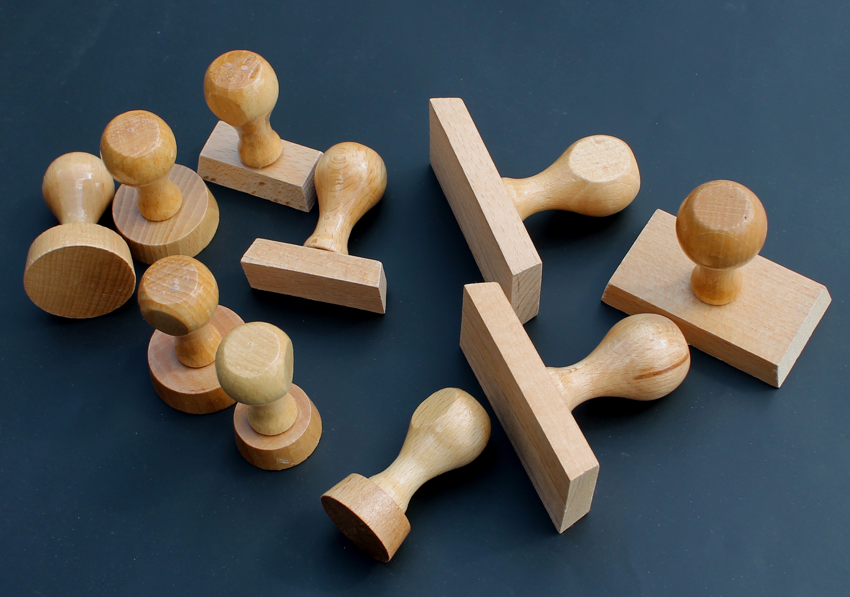 tampons en bois timbres et tampons encreurs